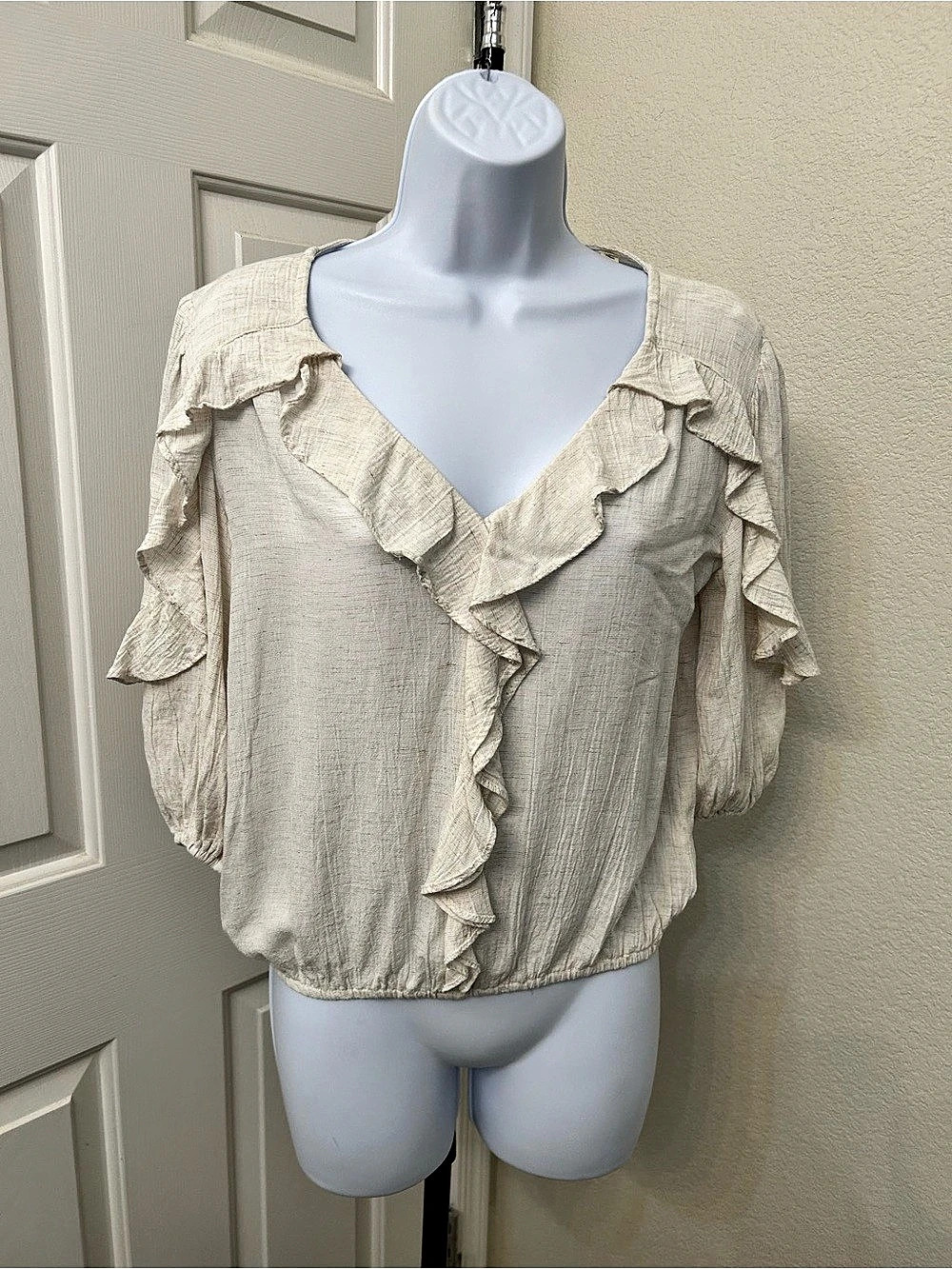 Max Studio London Boho Ruffle Blouse in Cream XS